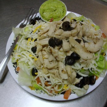 Doc's Pizza - Half chicken Taco Salad - Pizza Near Me - Rupert, Idaho