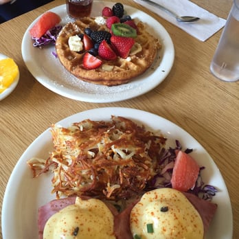 Glo's - Waffles with a side of fruit and the Eggs Benedict - Breakfast & Brunch Near Me - Seattle, Washington Glo's - Waffles with a side of fruit and the Eggs Benedict - Breakfast & Brunch Near Me - Seattle, Washington