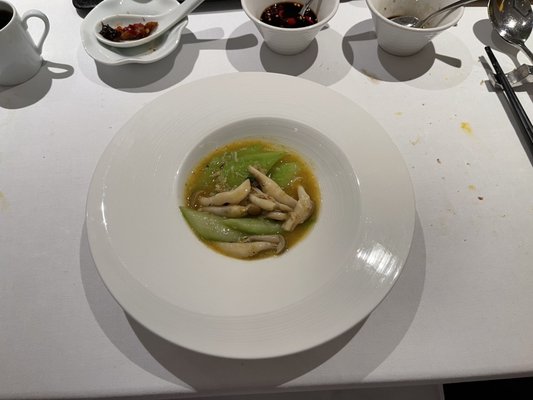 Tien Hsiang Lo by null