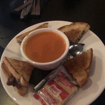 Hell's Kitchen - Grilled cheese and soup - New American Near Me - Norfolk, Virginia