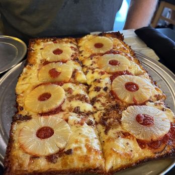 Via 313 Pizza - Pizza Near Me - Kyle, Texas