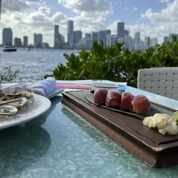 Rusty Pelican - Miami - Nigiri - Seafood Near Me - Key Biscayne, Florida