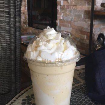 Yofresh Yogurt Cafe - Bahama Mama Smoothie - really more of a milkshake  as it is made with froyo - Ice Cream & Frozen Yogurt Near Me - Evanston, Illinois