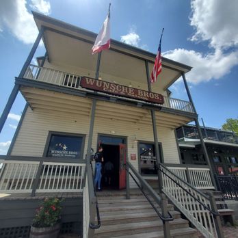 Wunsche Bros Cafe & Saloon - Burgers Near Me - Spring, Texas