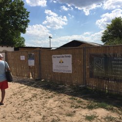 Strandbad - Wegen Umbaumaßnahmen wurde der Eingangsbereich verlegt