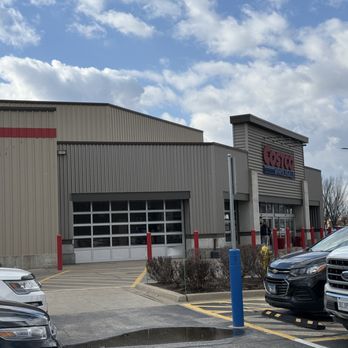 Costco Wholesale - Typical storefront. - Wholesale Stores Near Me - Melrose Park, Illinois Costco Wholesale - Typical storefront. - Wholesale Stores Near Me - Melrose Park, Illinois
