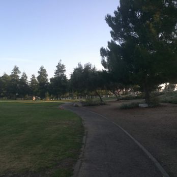 Heritage Community Park - Parks Near Me - Rancho Cucamonga, California