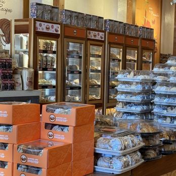 La Monarca Bakery & Cafe - Pastries to go - Bakeries Near Me - Whittier, California