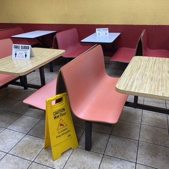 Taqueria Metro Basilica - Social distancing seating - Mexican Near Me - La Puente, California