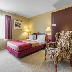 Econo Lodge Montmorency Falls