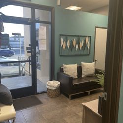 Semillas Individual and Couples Therapy - Waiting area