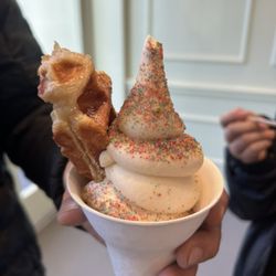 Buena's Organic Soft Serve
