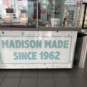 Chocolate Shoppe Ice Cream - Ice Cream & Frozen Yogurt Near Me - Madison, Wisconsin Chocolate Shoppe Ice Cream - Ice Cream & Frozen Yogurt Near Me - Madison, Wisconsin