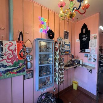Franny's Cup and Saucer - Inside waiting area includes lots of goodies to look at - Bakeries Near Me - Point Arena, California Franny's Cup and Saucer - Inside waiting area includes lots of goodies to look at - Bakeries Near Me - Point Arena, California