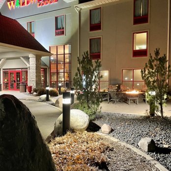 Wildwood Lodge - Clive - Hotels Near Me - Clive, Iowa Wildwood Lodge - Clive - Hotels Near Me - Clive, Iowa