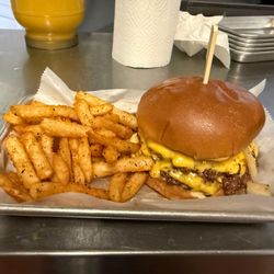 Barron Lakeside Bar & Grill - Lakeside Smash