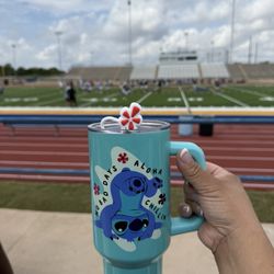 Kuempel Stadium - Loving my straw cover!!!