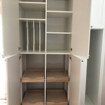 Econize Closets & Blinds - Awesome pantry space - Cabinetry Near Me - Falls Church, Virginia
