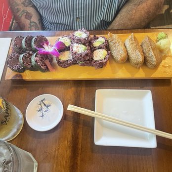 Sakana Sushi and Roll - Sushi Bars Near Me - Kensington, California