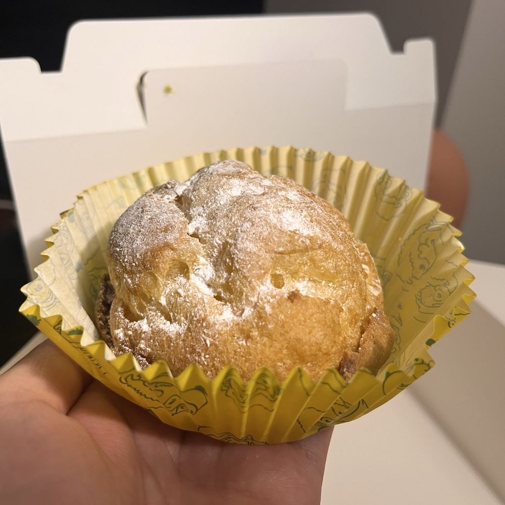 Beard Papa's - Original cream puff - Desserts Near Me - Philadelphia, Pennsylvania