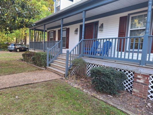 Whistling Ladders Logo