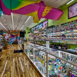 World of Smoke & Vape - Fort Worth 5th St