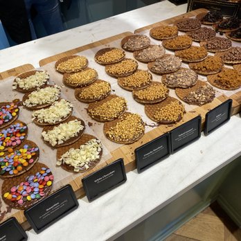 Van Wonderen Stroopwafels - Desserts Near Me - Amsterdam, New Hampshire