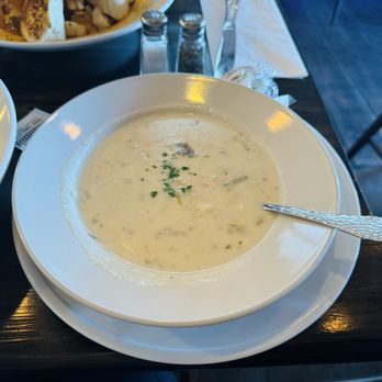 Ketch Harbor Pub - Clam chowder - Seafood Near Me - Half Moon Bay, California