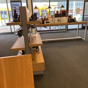 Verizon - The store - Mobile Phones Near Me - Commerce, California