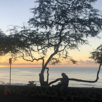 Honolulu Marathon - Sunrise - Races & Competitions Near Me - Honolulu, Hawaii