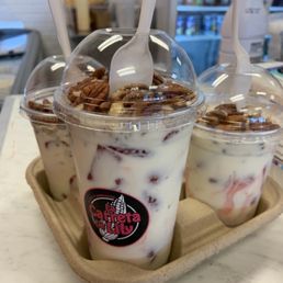Fresas con crema 1 large 2 small Fresas con crema 1 large 2 small