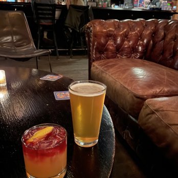 Union Hall - New York sour and beer - Pubs Near Me - Brooklyn, New York