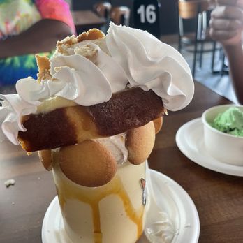 The Crazy Mason Milkshake Bar - You Gotta Be Puddin Me - Desserts Near Me - Concord, North Carolina