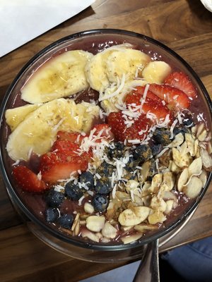 Foto van Double Shot Coffee - San Francisco, CA, Verenigde Staten. Açaí bowl