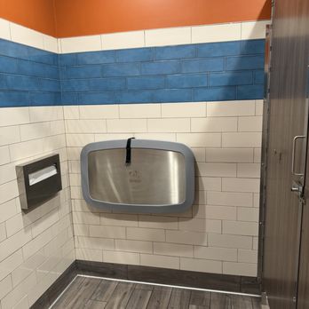 Snooze, an A.M. Eatery - Women's restroom 2.17.2026 - Breakfast & Brunch Near Me - Lubbock, Texas Snooze, an A.M. Eatery - Women's restroom 2.17.2026 - Breakfast & Brunch Near Me - Lubbock, Texas