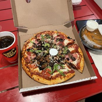 Rusty’s Pizza Parlor - Rusty's special, with no anchovies, 8 wings and a small soda.  Good eating on a rainy night :) - Pizza Near Me - Summerland, California