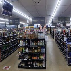 Party Liquors Of Steger - Inside Store