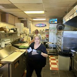 Original Pizza II - The kitchen