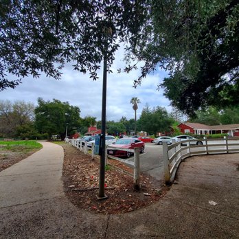 Cupertino McClellan Ranch Preserve - Main parking lot - Community Gardens Near Me - Cupertino, California Cupertino McClellan Ranch Preserve - Main parking lot - Community Gardens Near Me - Cupertino, California