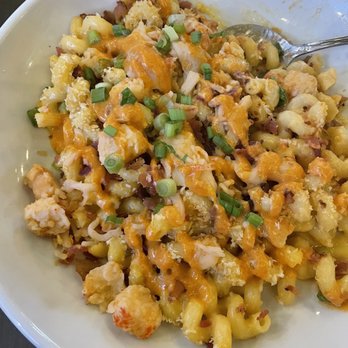 Blast 825 Brewery - Lobster Mac - Brewpubs Near Me - Orcutt, California