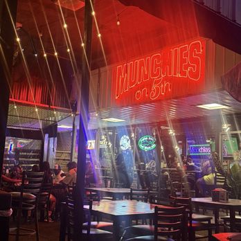 Munchies on 5th Bar & Grille - Cocktail Bars Near Me - Birmingham, Alabama