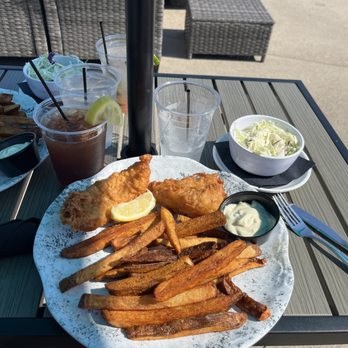 Gino's Surf - Breakfast & Brunch Near Me - Harrison Township, Michigan