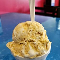 The Big Scoop - Small size banana pudding ice cream