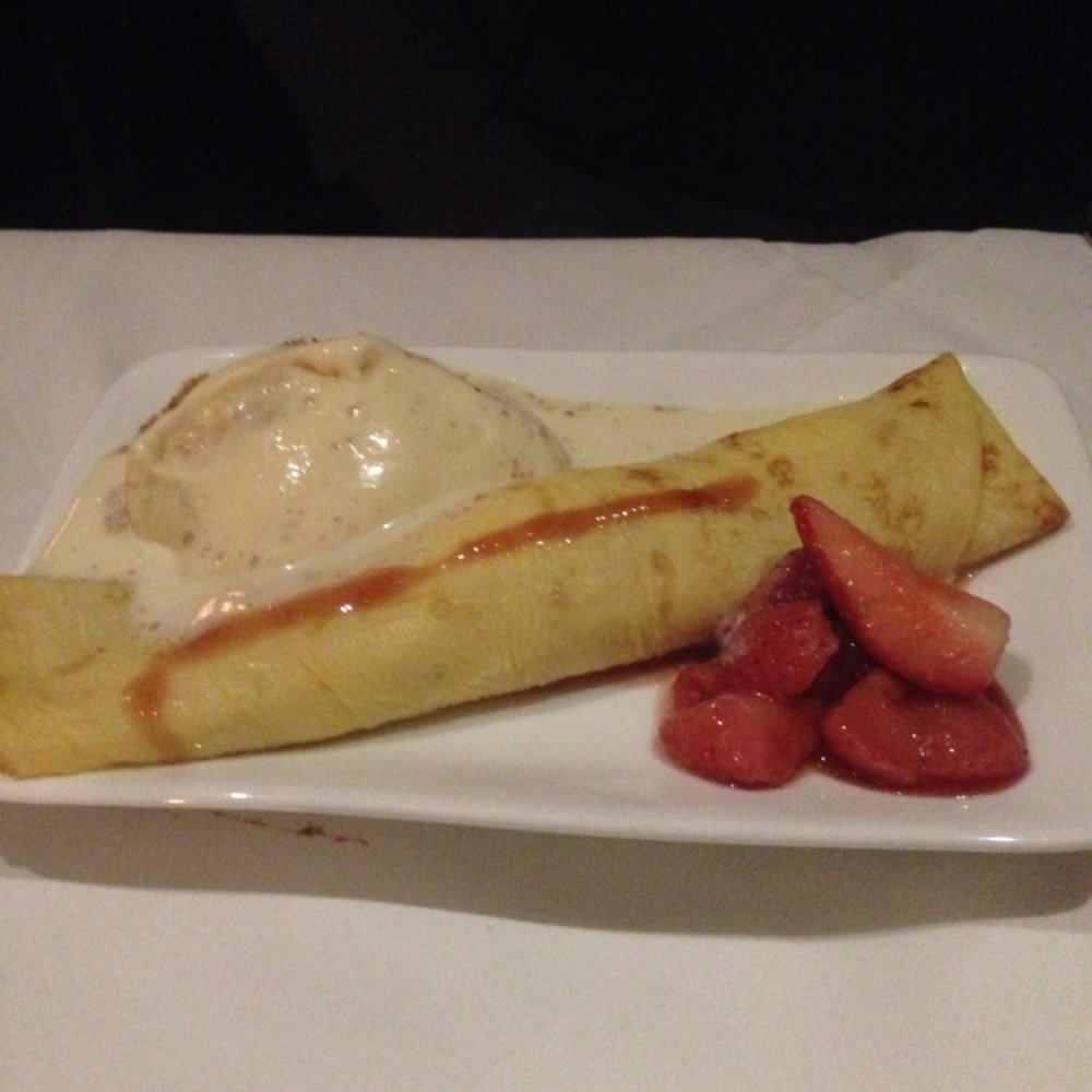 Bistro 45 - Cheesecake crepe~eh so so - New American Near Me - Pasadena, California Bistro 45 - Cheesecake crepe~eh so so - New American Near Me - Pasadena, California