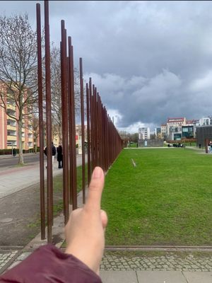 Berliner Mauer by null