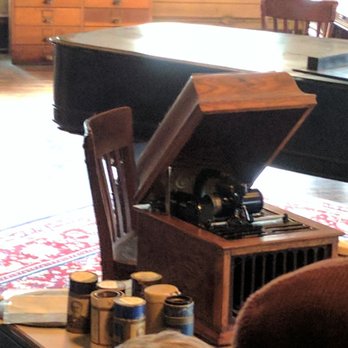 Thomas Edison National Historical Park - Edison's phonograph (from the demo) - Landmarks & Historical Buildings Near Me - West Orange, New Jersey Thomas Edison National Historical Park - Edison's phonograph (from the demo) - Landmarks & Historical Buildings Near Me - West Orange, New Jersey