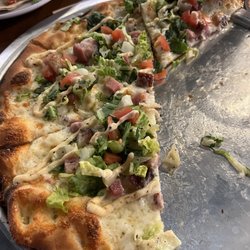 Rusty Axe Brewing - BLT Pizza