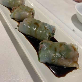 龍閣極上火鍋料理 - 叉燒腸粉 (Pork Chong Fun) - Dim Sum Near Me - Hong Kong, HK