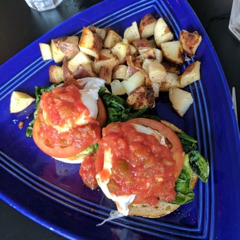 Craig's Cafe - Skinny benedict - Breakfast & Brunch Near Me - Quincy, Massachusetts Craig's Cafe - Skinny benedict - Breakfast & Brunch Near Me - Quincy, Massachusetts