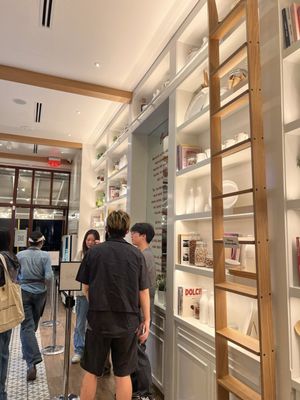 Bacio di Latte | Sawtelle, LA by null